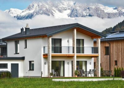 schlüsselfertiges Einfamilienhaus mit Balkon und Terrasse